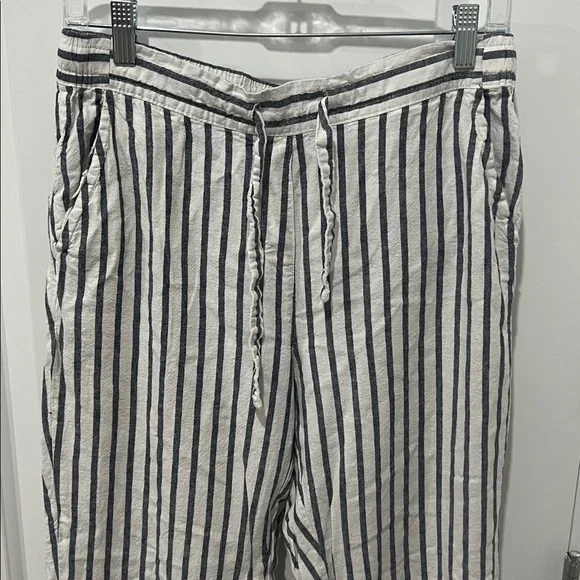 Hem White and Navy Vertical-Striped Straight-Leg Pants Size Medium - Picture 2 of 6